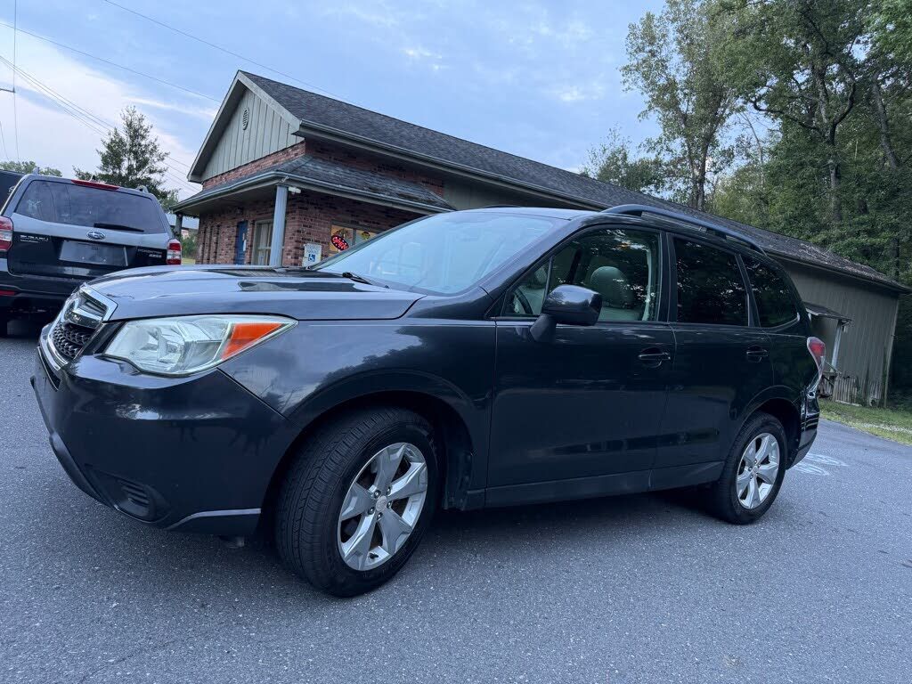 2014 SUBARU Forester