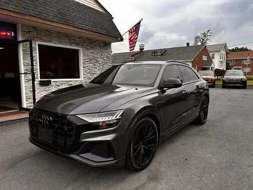 2023 AUDI SQ8