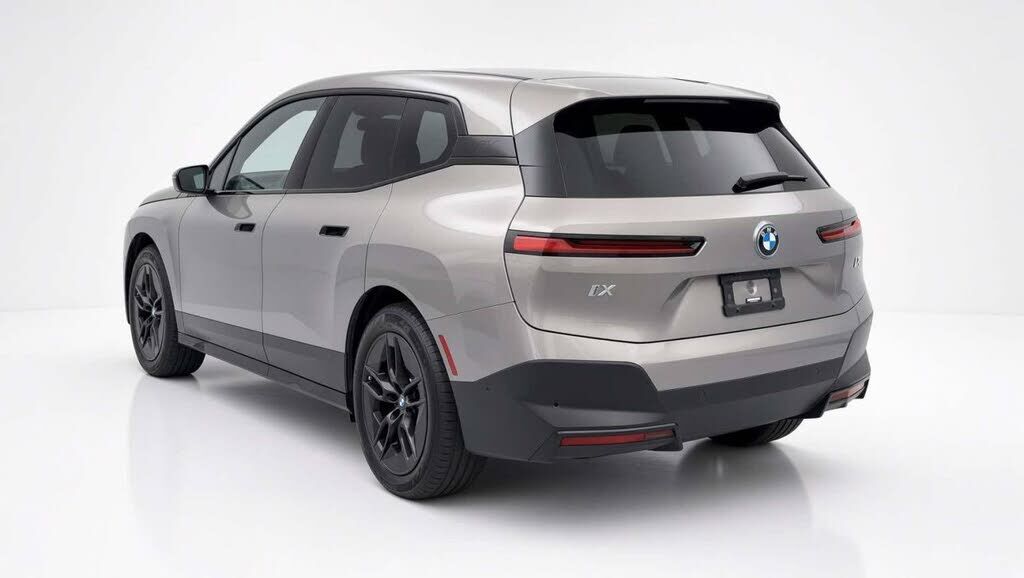 2024 BMW iX