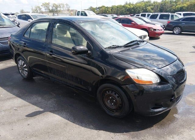 2009 TOYOTA Yaris