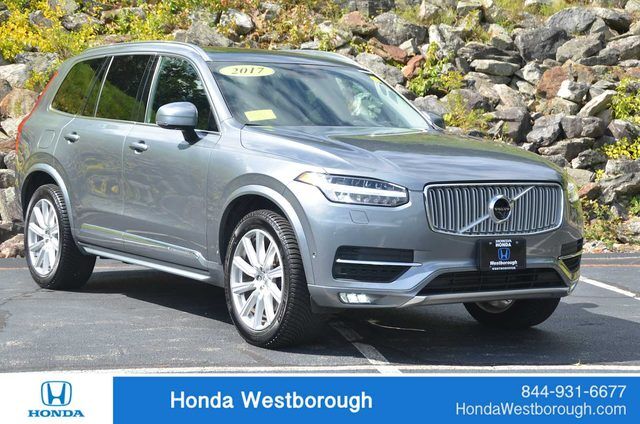 2017 VOLVO XC90