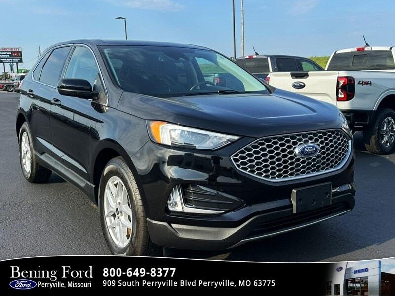 2023 FORD Edge
