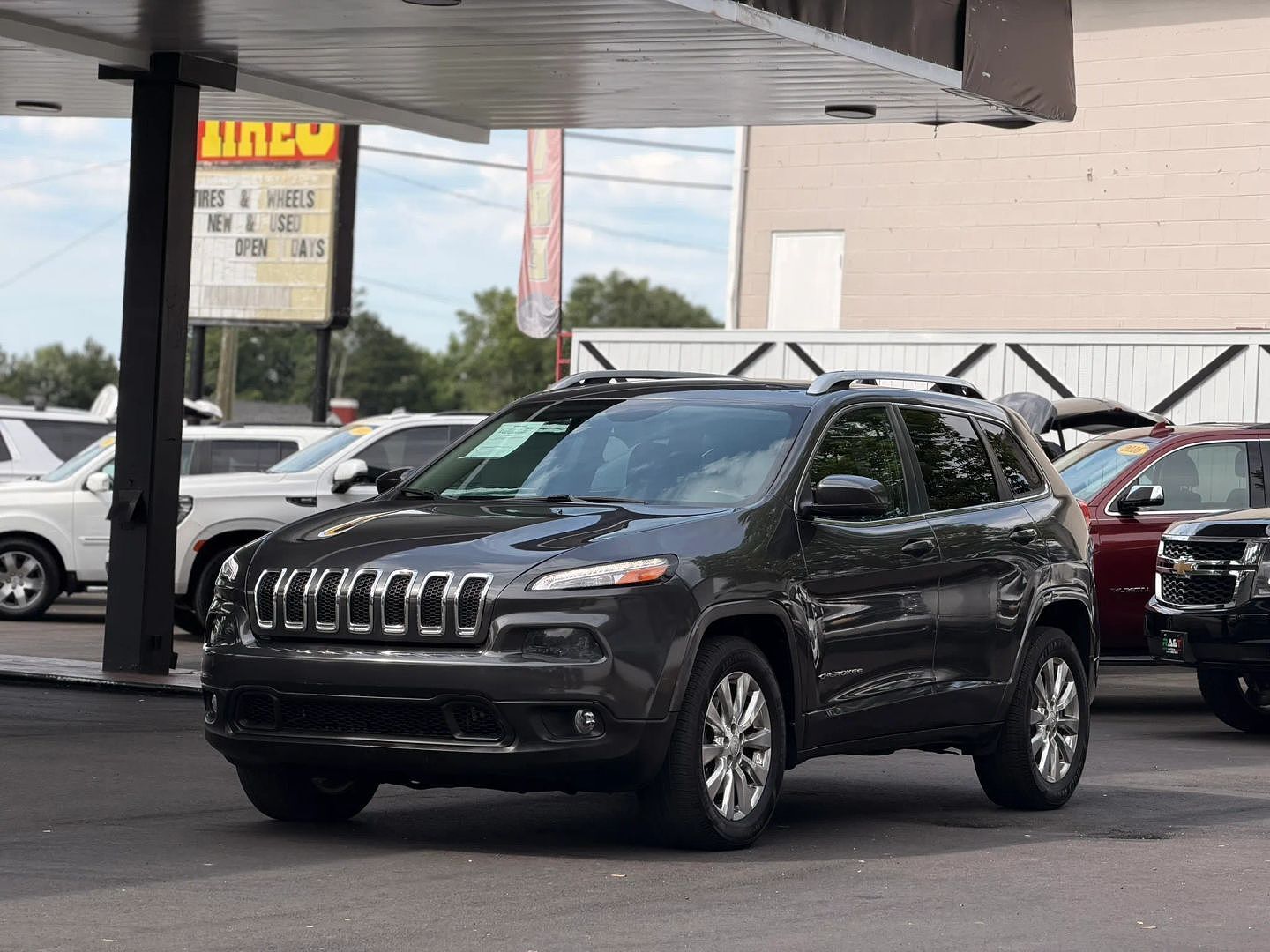2018 JEEP Cherokee
