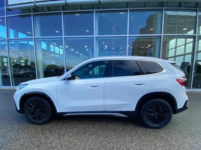 2023 BMW X1