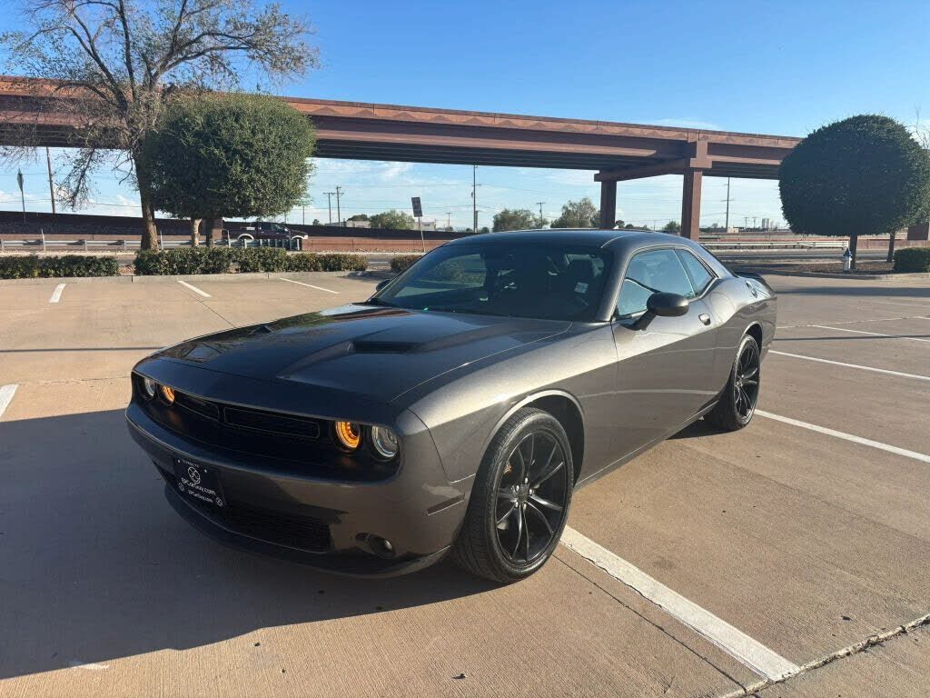2016 DODGE Challenger