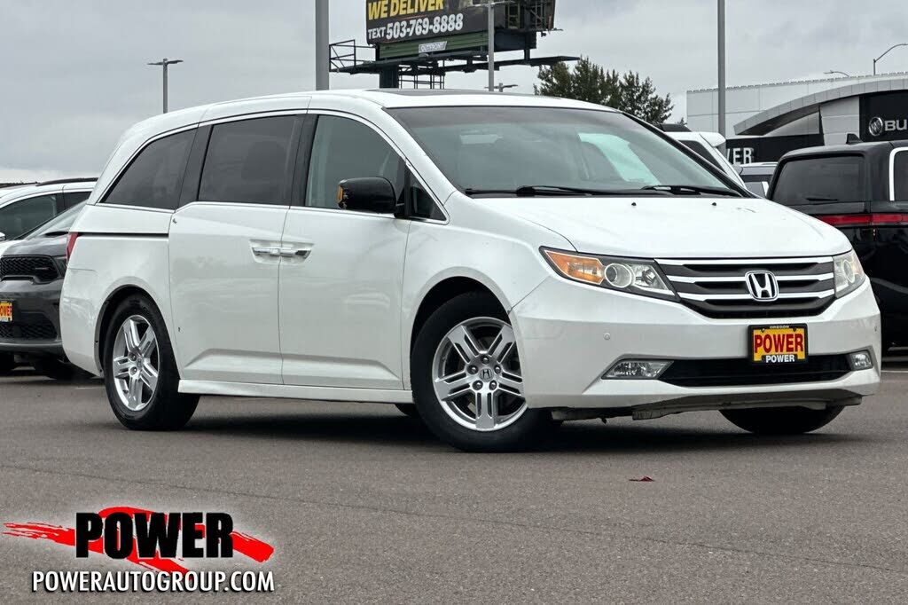 2012 HONDA Odyssey