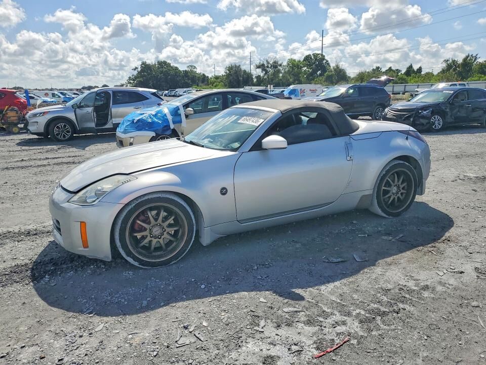 2006 NISSAN 350Z