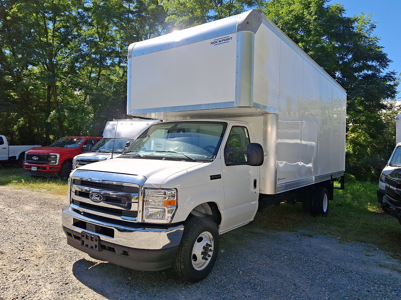 2027 FORD E-450