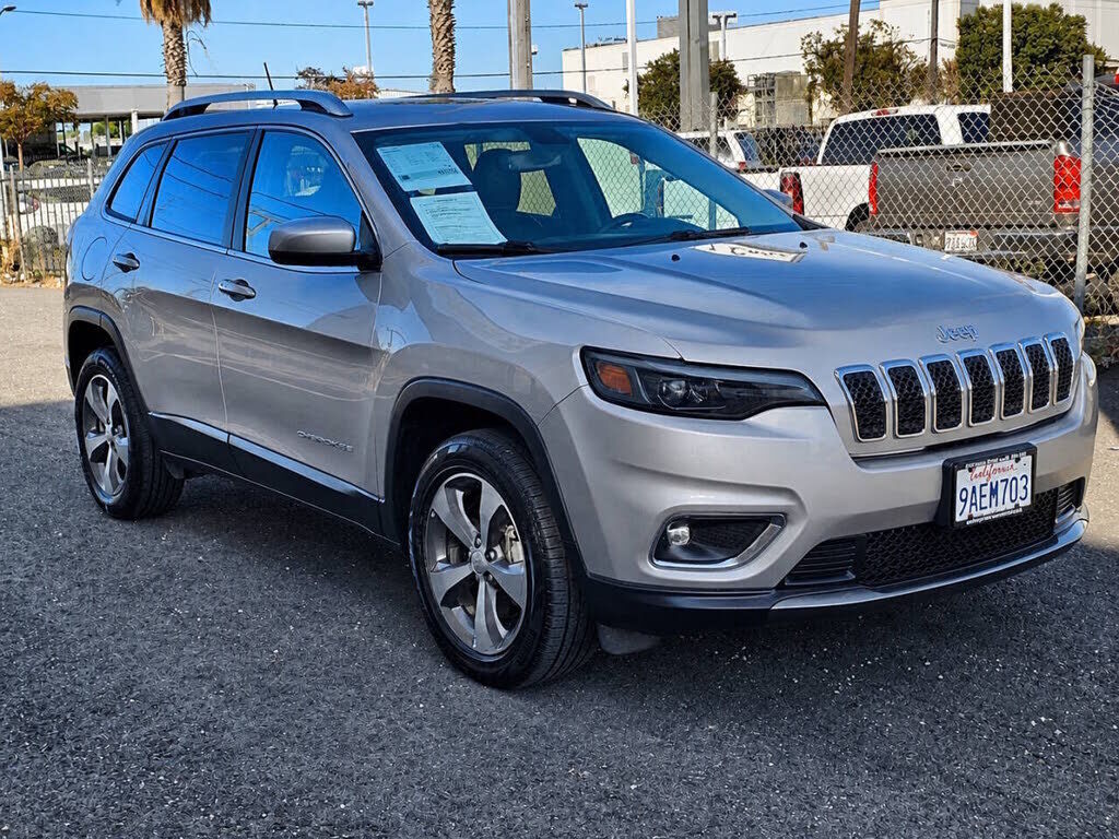 2020 JEEP Cherokee