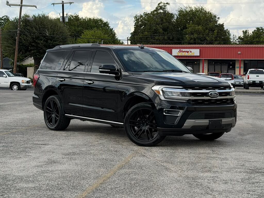 2022 FORD Expedition