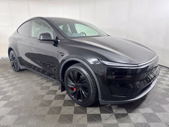 2026 TESLA Model Y