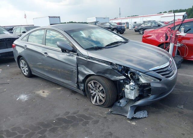 2013 HYUNDAI Sonata