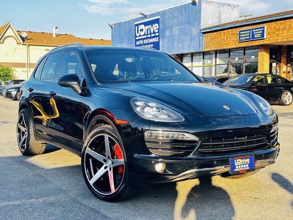2014 PORSCHE Cayenne
