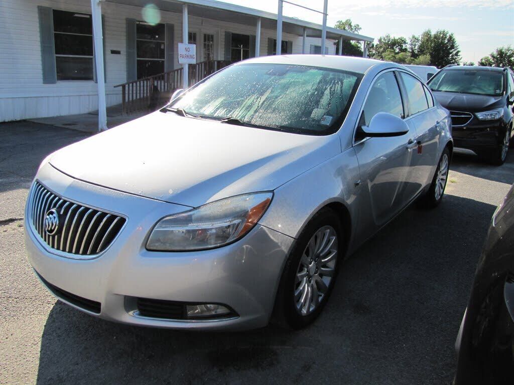 2011 BUICK Regal
