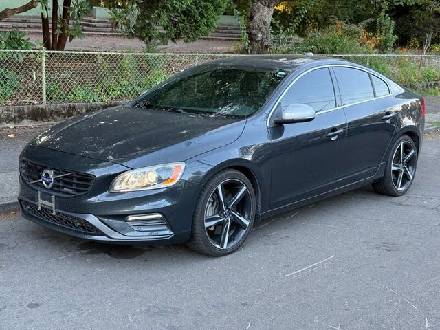 2015 VOLVO S60