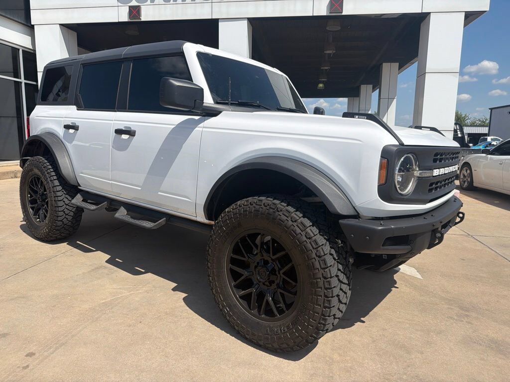 2024 FORD Bronco