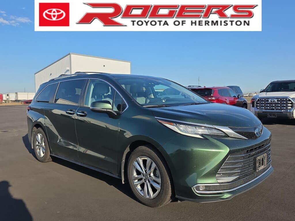 2023 TOYOTA Sienna