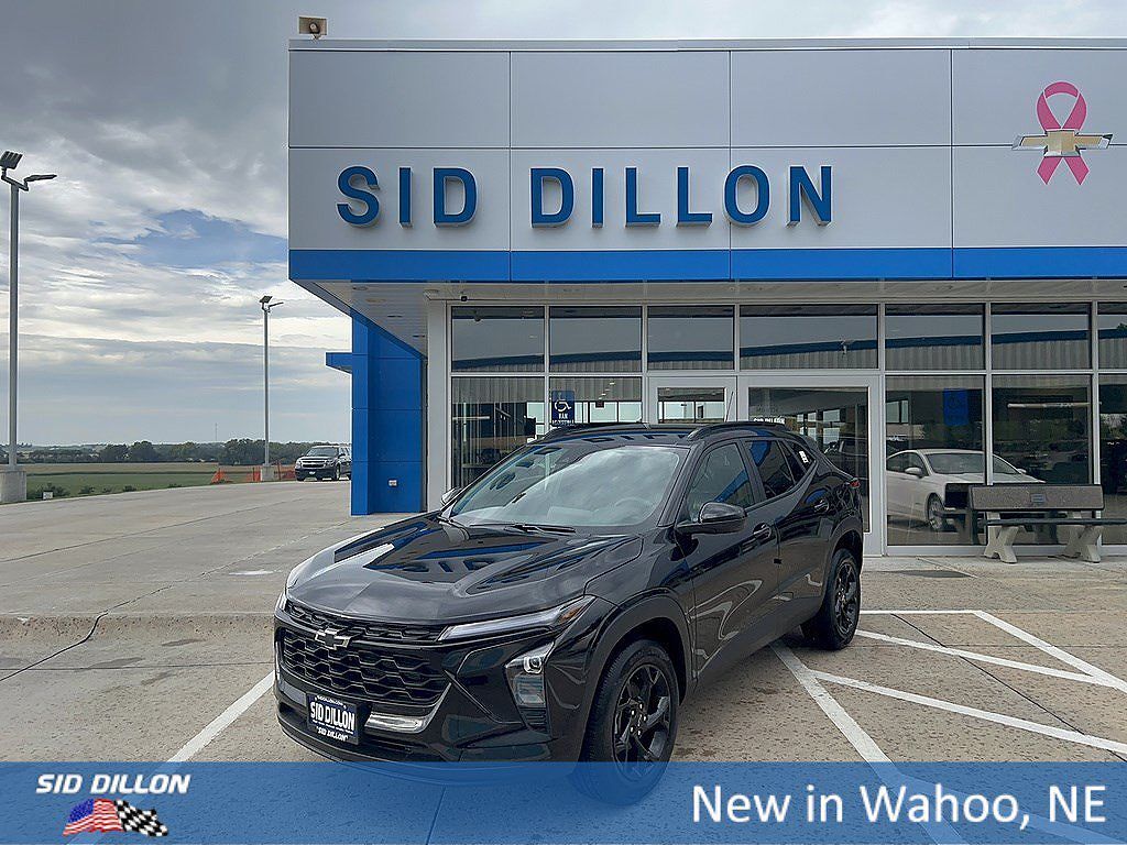 2026 CHEVROLET Trax