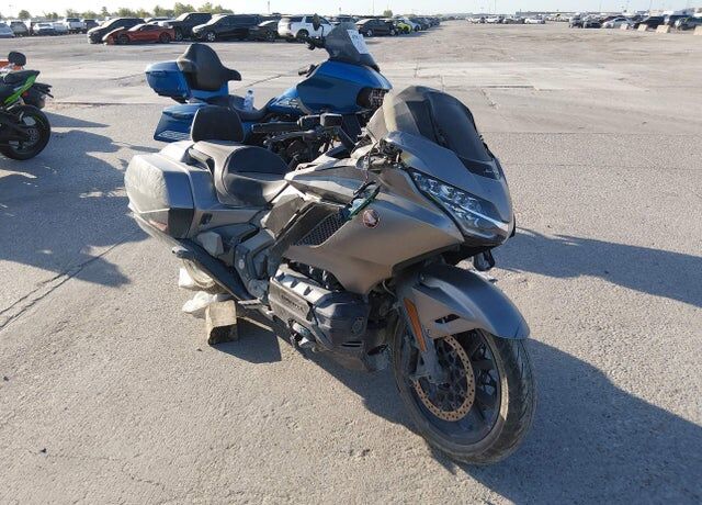 2018 HONDA GL1800