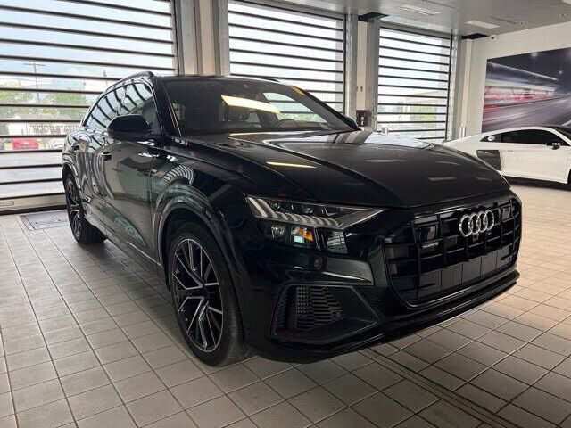 2023 AUDI Q8