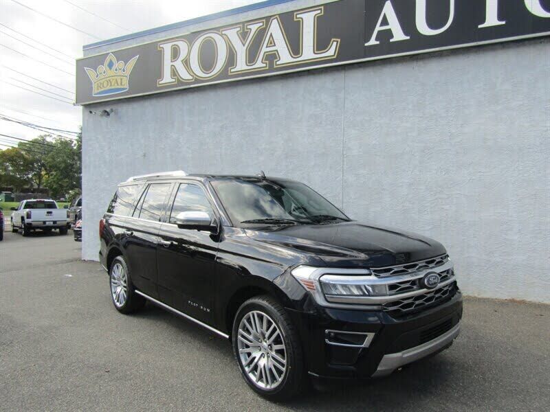 2023 FORD Expedition