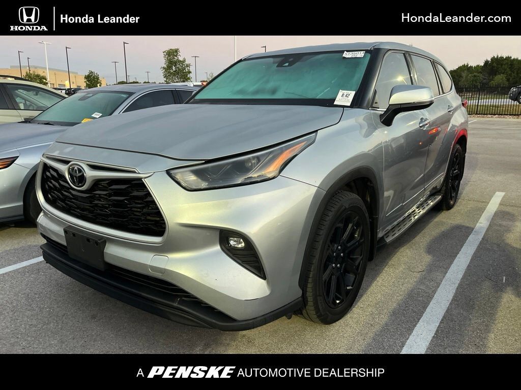 2022 TOYOTA Highlander