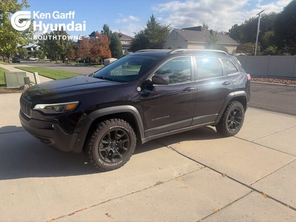 2021 JEEP Cherokee