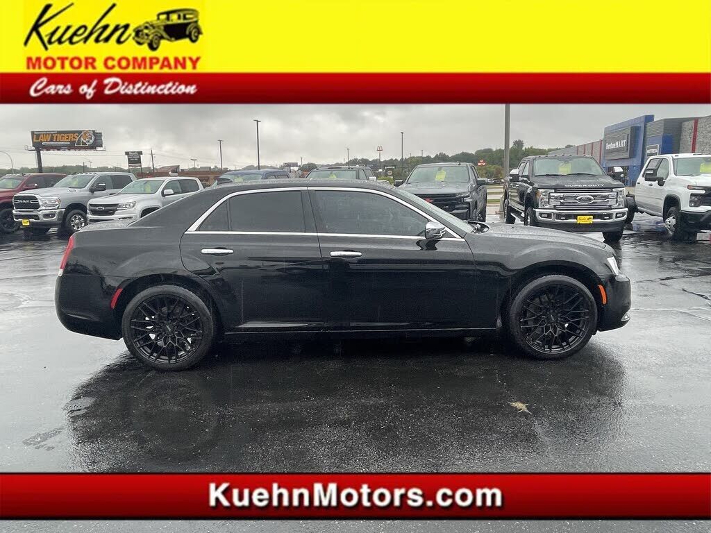2016 CHRYSLER 300