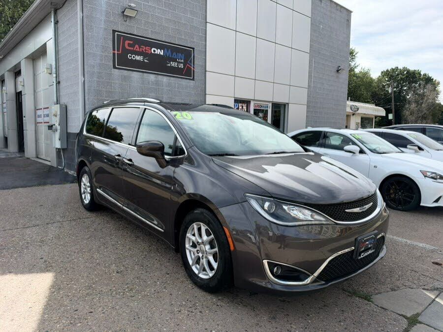 2020 CHRYSLER Pacifica