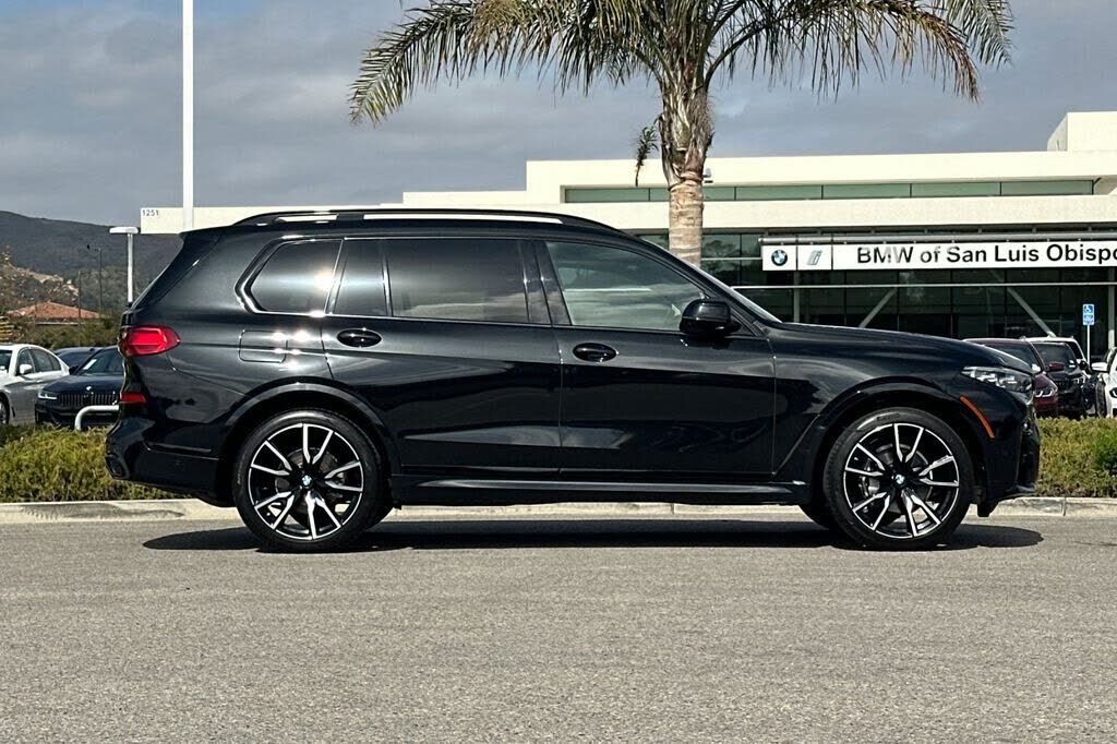 2022 BMW X7