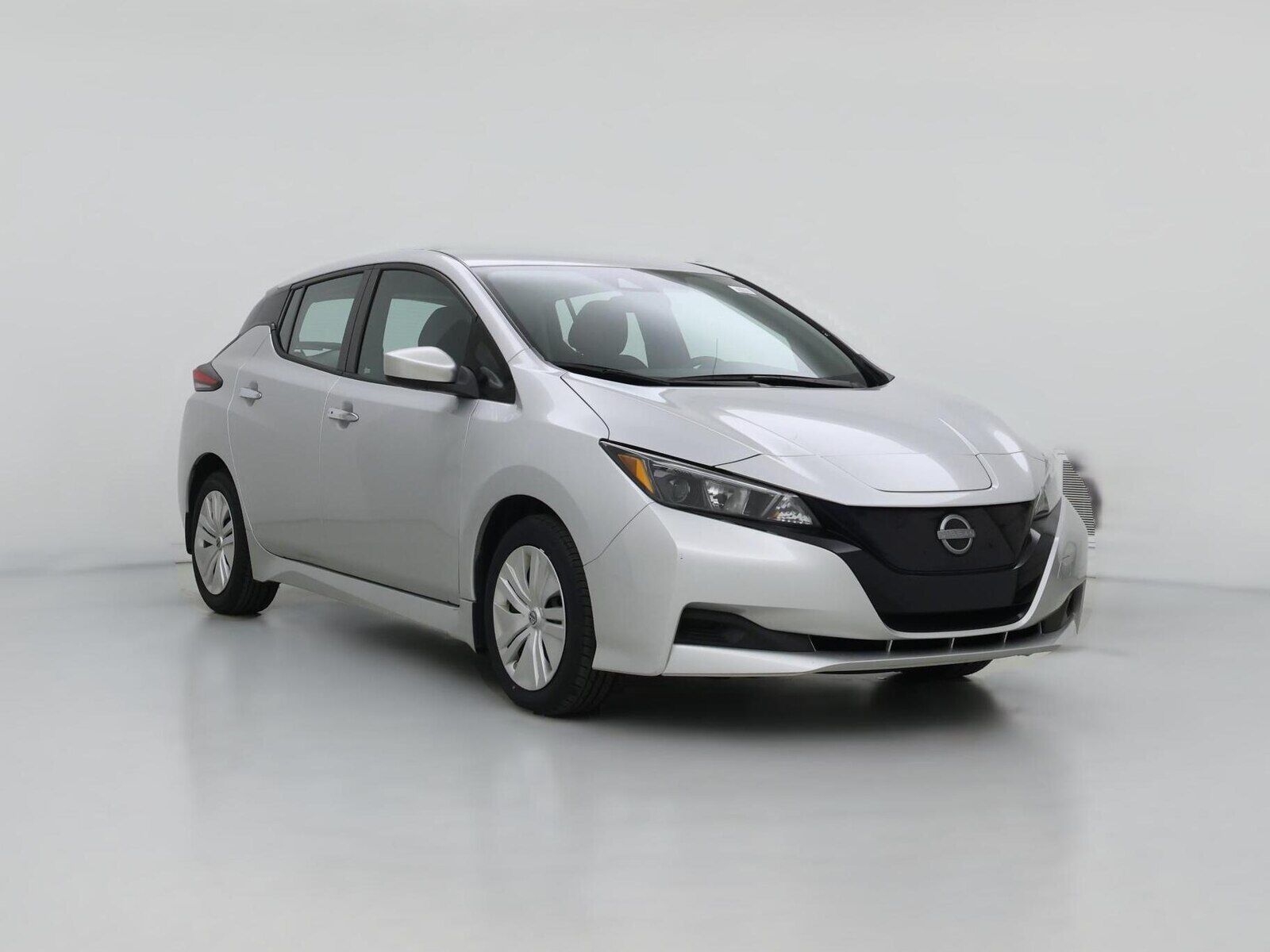 2023 NISSAN Leaf