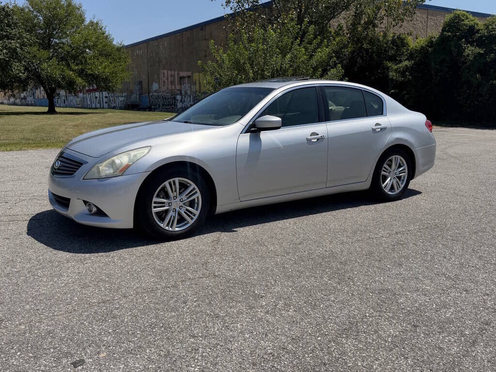 2010 INFINITI G37