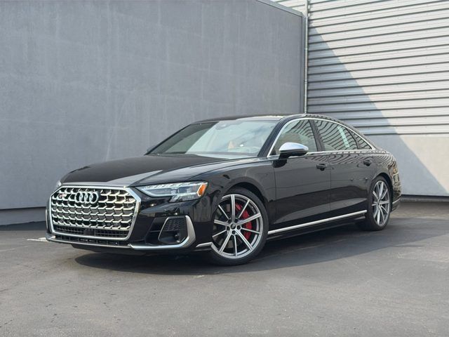 2027 AUDI S8