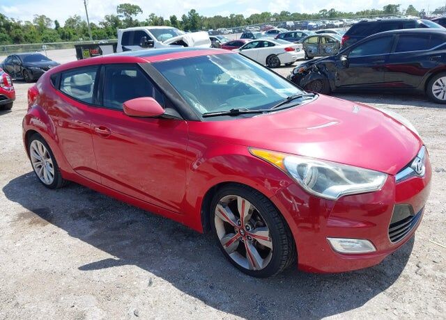2013 HYUNDAI Veloster