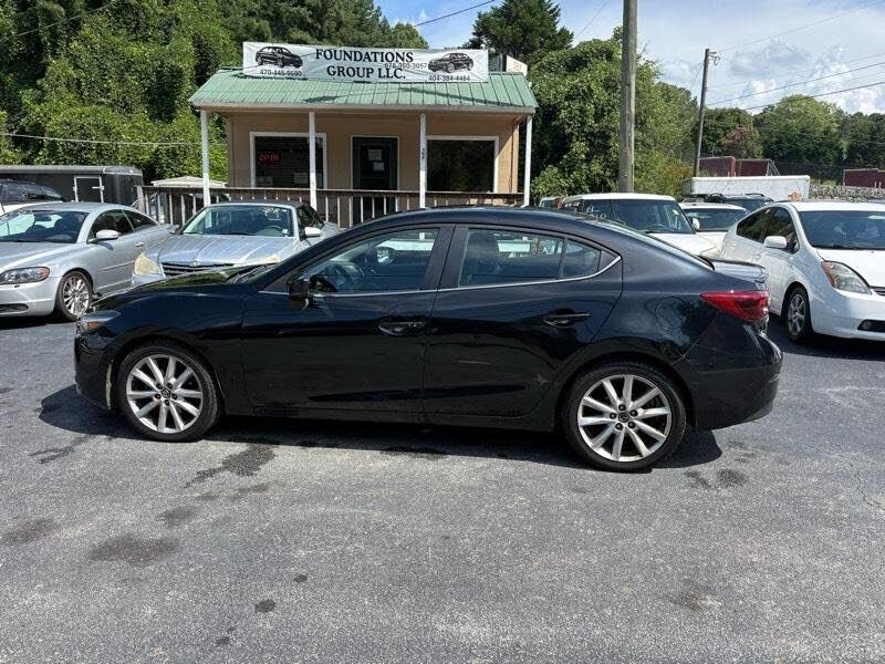 2017 MAZDA Mazda3