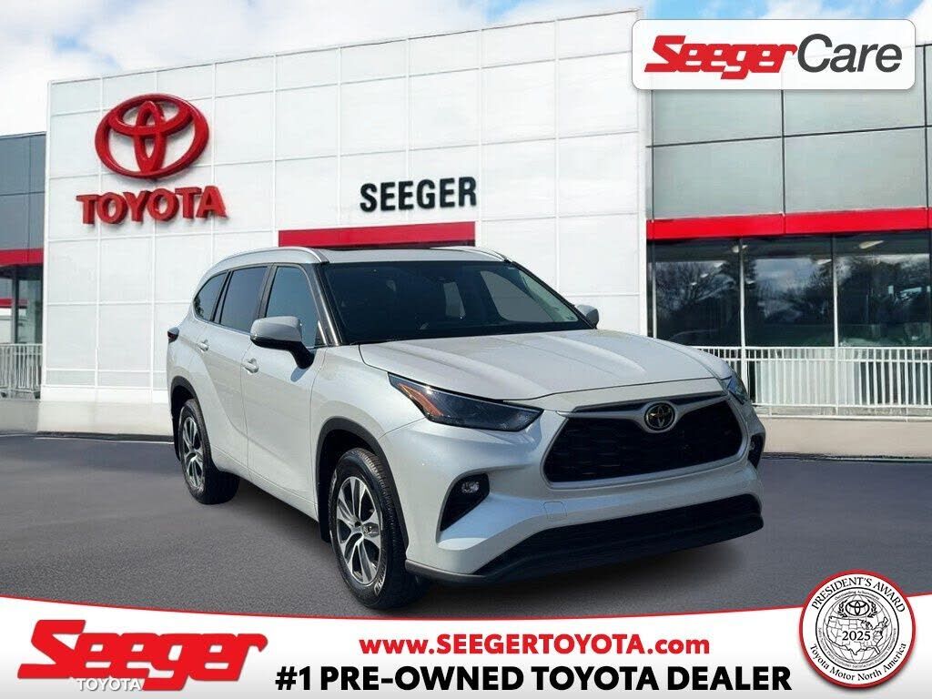 2026 TOYOTA Highlander