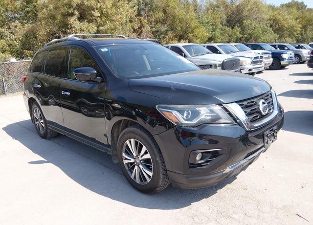 2017 NISSAN Pathfinder