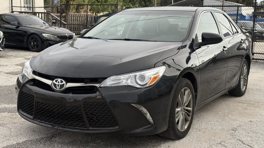 2017 TOYOTA Camry