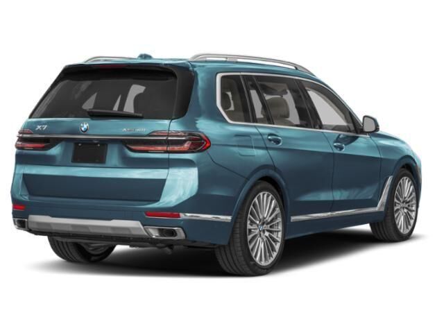 2027 BMW X7