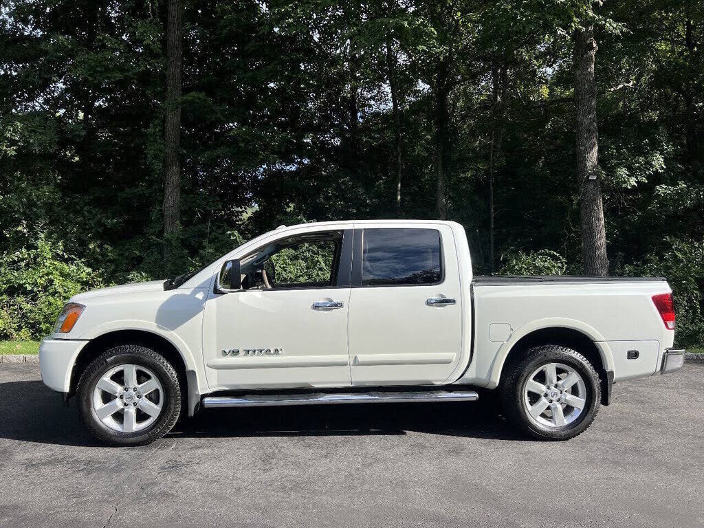 2014 NISSAN Titan