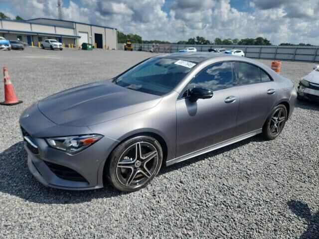 2022 MERCEDES-BENZ CLA-Class