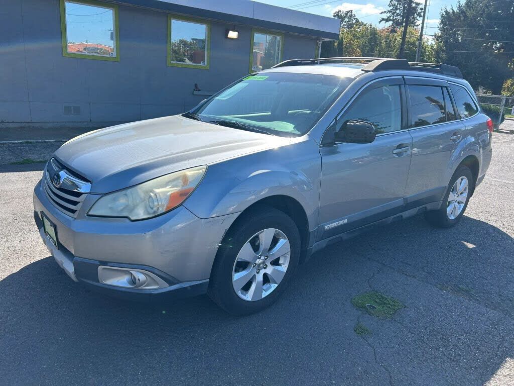2011 SUBARU Outback
