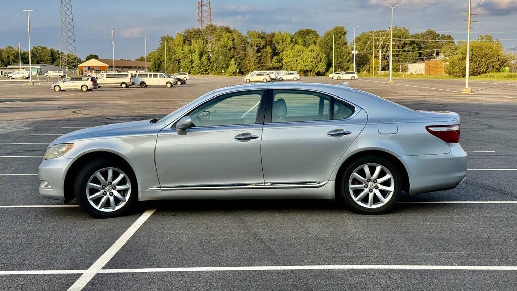 2009 LEXUS LS