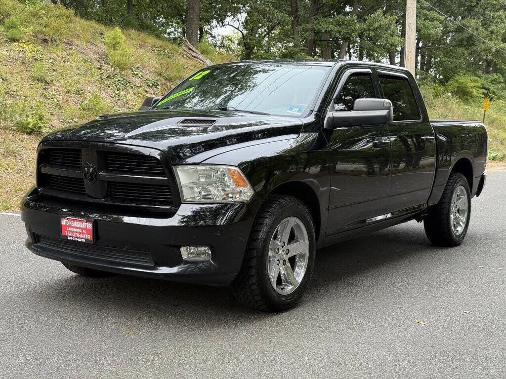 2012 DODGE Ram