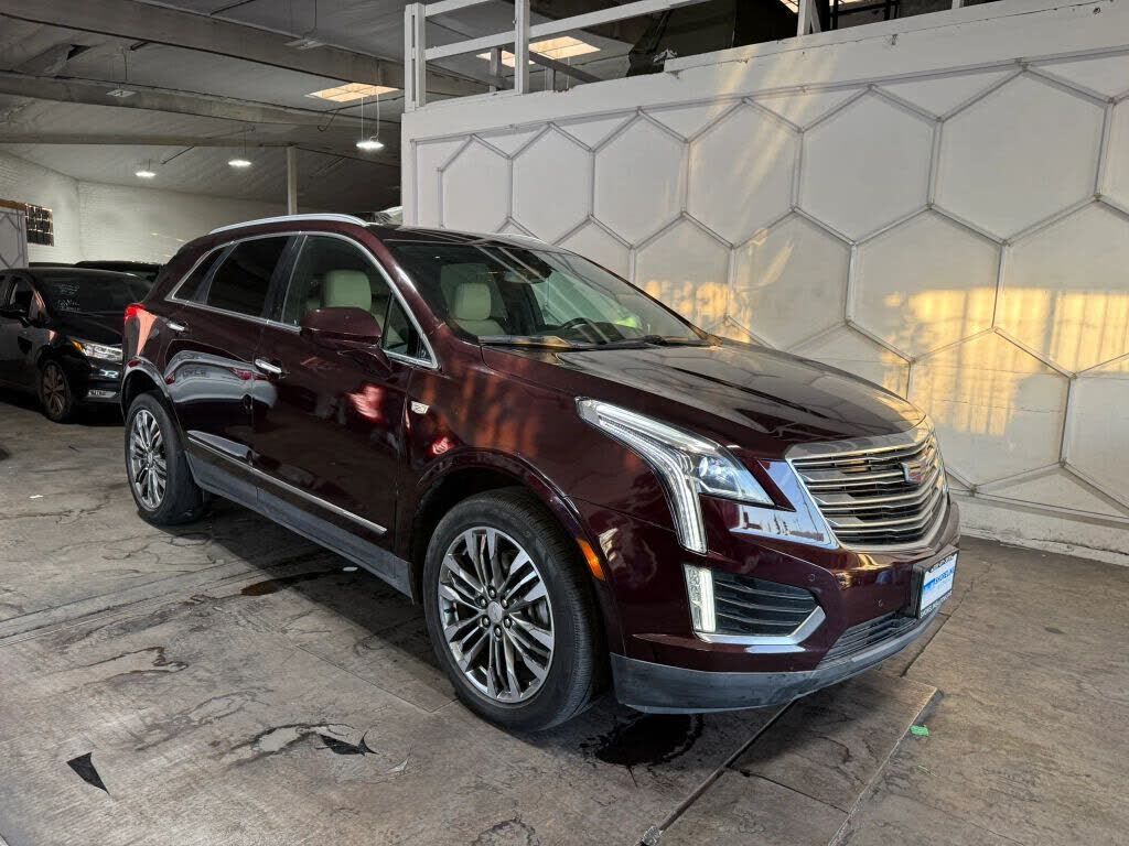 2017 CADILLAC XT5