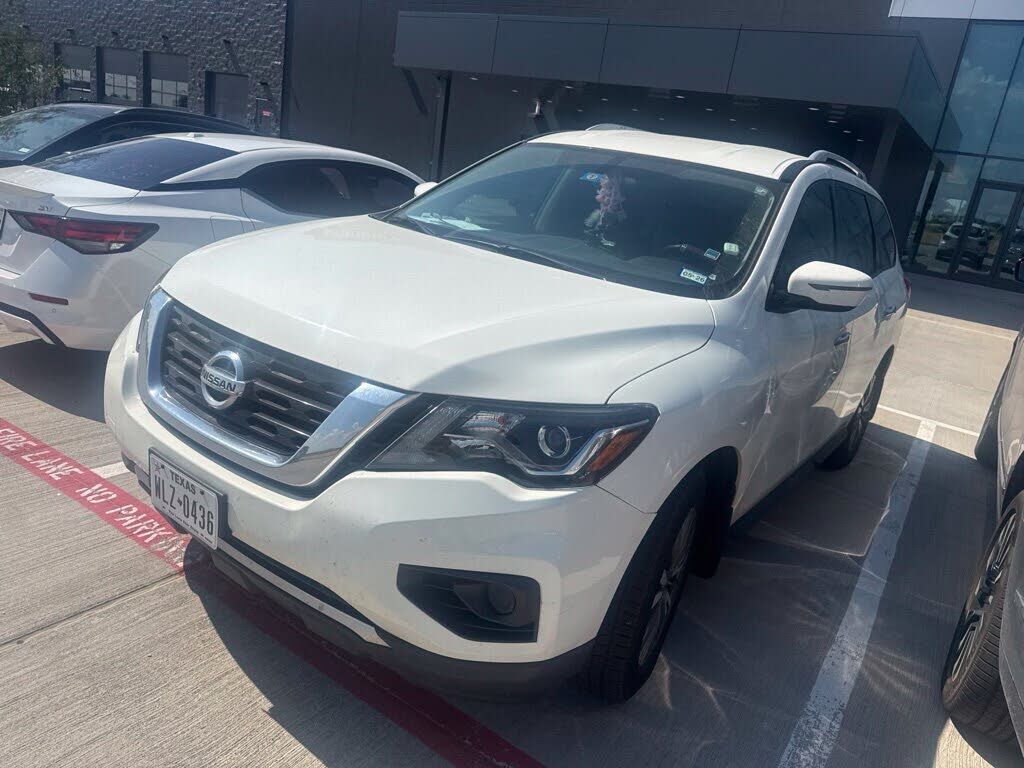 2020 NISSAN Pathfinder