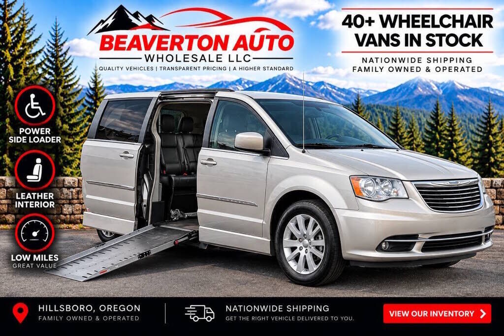 2014 CHRYSLER Town and Country