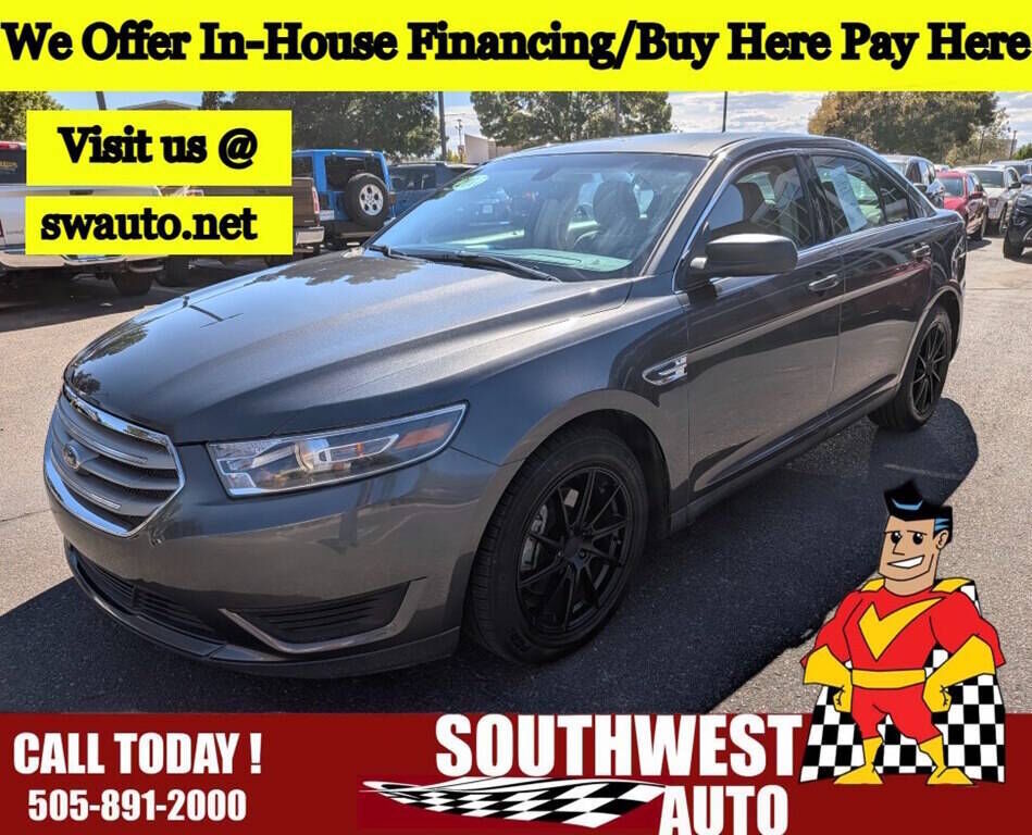 2017 FORD Taurus