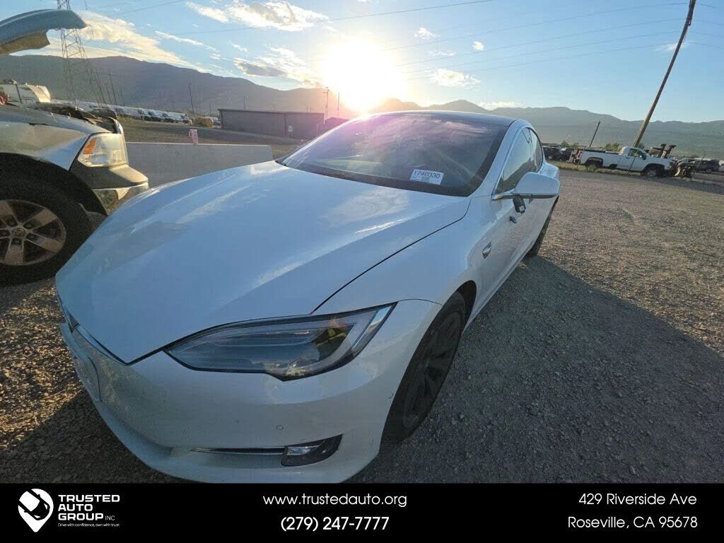 2020 TESLA Model S