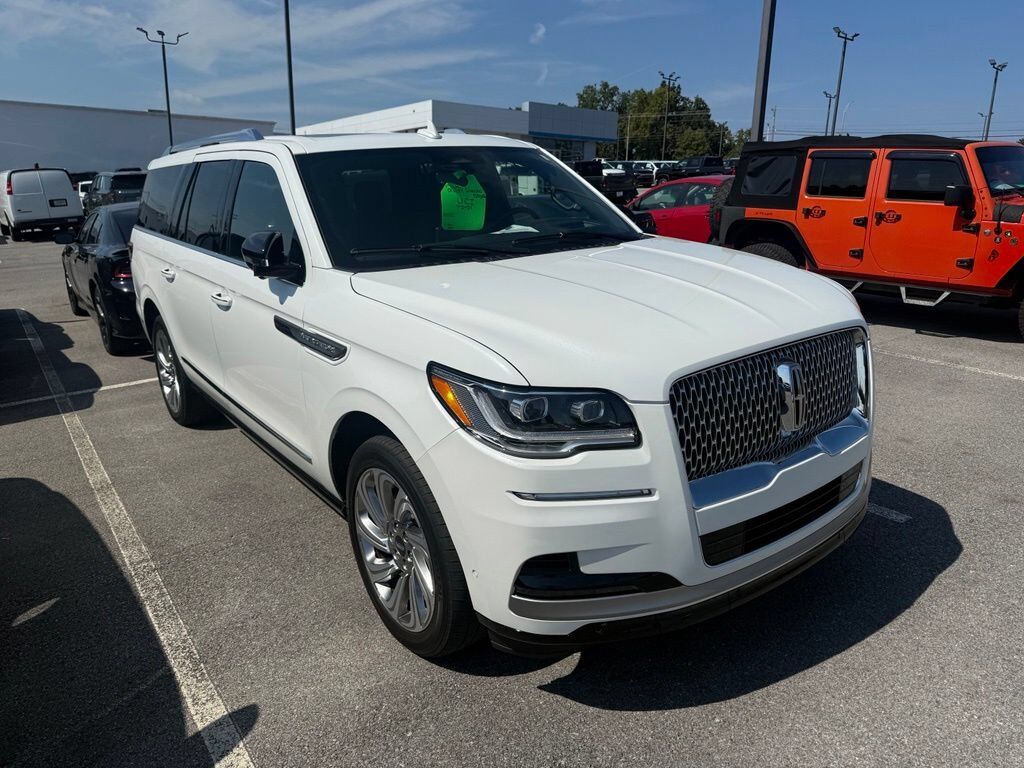 2024 LINCOLN Navigator L